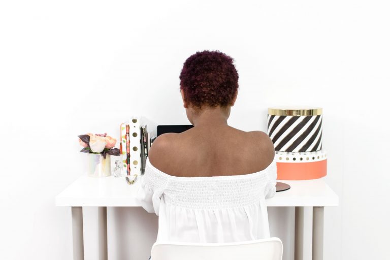 Virtual Assistant Scams: Here’s What to Watch Out For